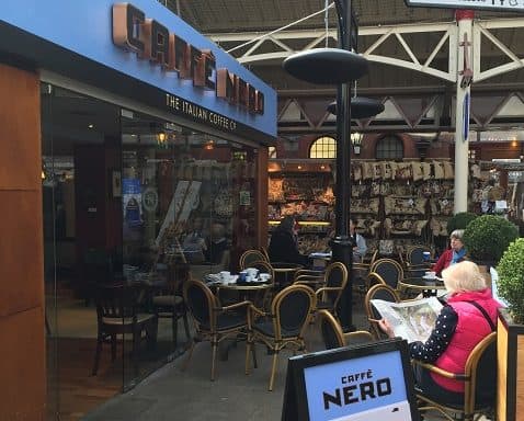 Caffe nero chauffé par Herschel