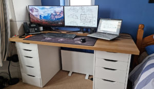 Choisir un chauffage sous le bureau dans un bureau à domicile