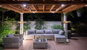 Argent California sur pied pour chauffer le patio extérieur