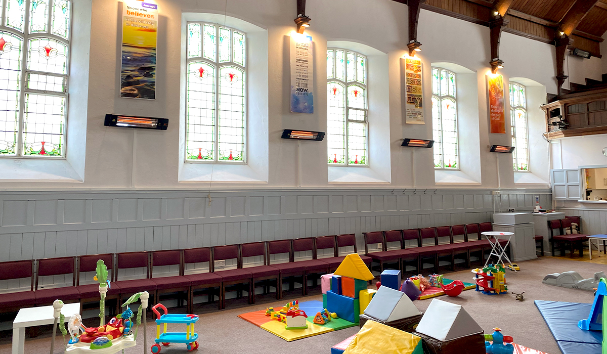 Chauffage efficace de l'église fourni par Herschel