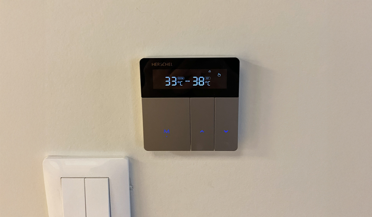 Thermostat MD2 dans un studio de yoga chaud