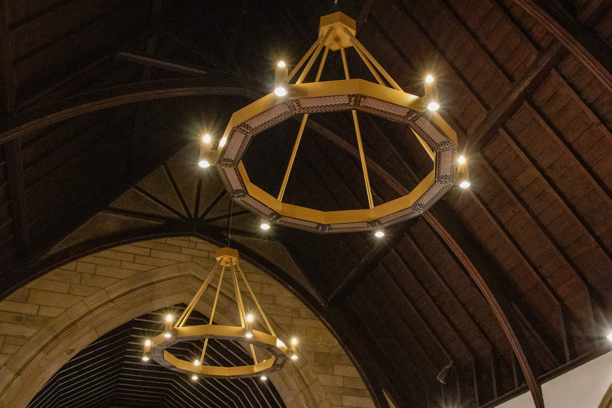 Des halos installés dans une église écossaise